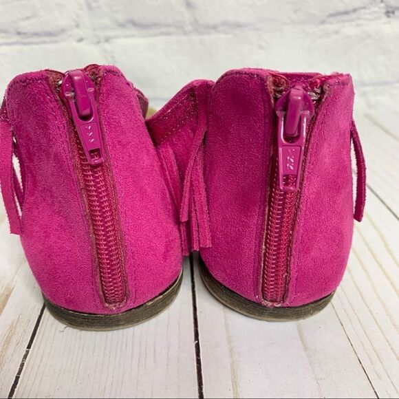 Minnetonka Izzy kids pink fringe sandal - Picture 11 of 15